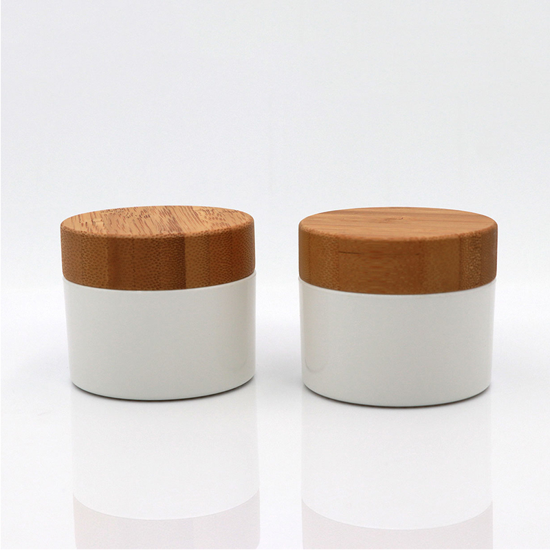 50g 100g 200g 250g Plaisteach Reoite PP Comhlacht Im Próca Uachtar Aghaidh Cosmaideacha Le Clúdach Bambú Priontála 50g 100g 200g 250g Plaisteach Reoite PP Comhlacht Im Próca Uachtar Aghaidh Cosmaideacha Le Clúdach Bambú Priontála