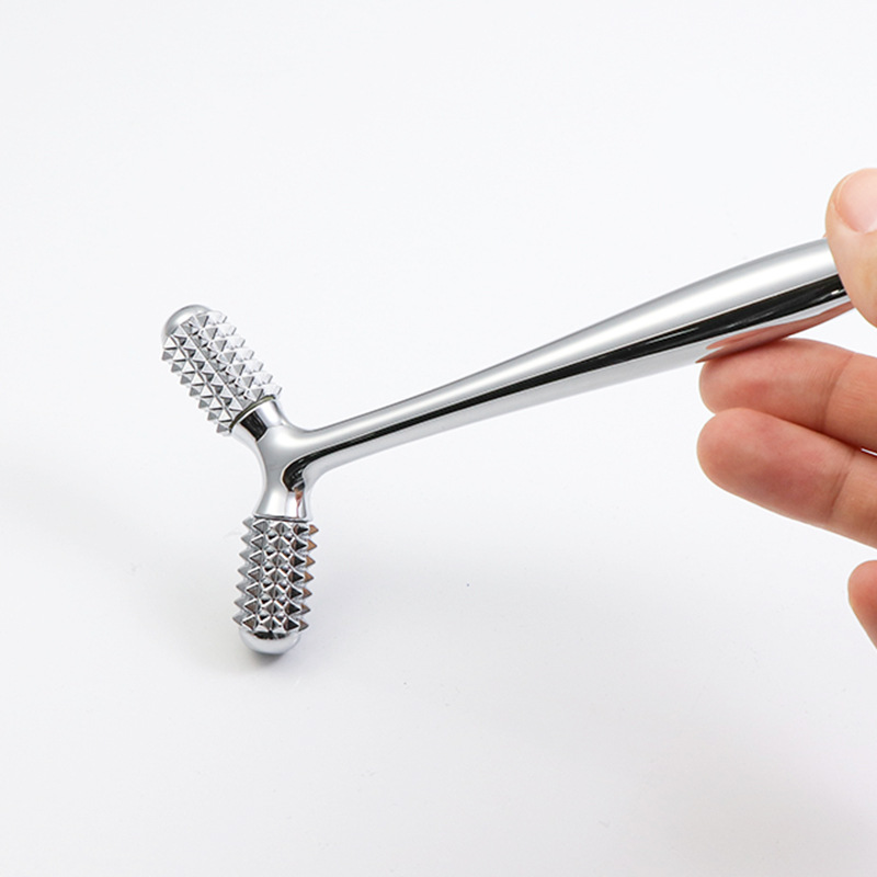 Socraigh Bronntanais Cúram áilleacht Y Cruth Mini Roller Láimhseáil Miotail 3d Baile Roller Massager Roller Aghaidh Súile Suaimhniú Massager Socraigh Bronntanais Cúram áilleacht Y Cruth Mini Roller Láimhseáil Miotail 3d Baile Roller Massager Roller Aghaidh Súile Suaimhniú Massager