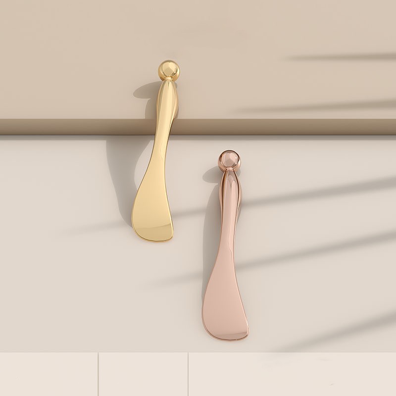 Lipéad Pearsanta Massage Ceann Cosmaideacha Spúnóg Óir Silver Eye Uachtar Massage Bata Miotal Cosmaideacha Spatula