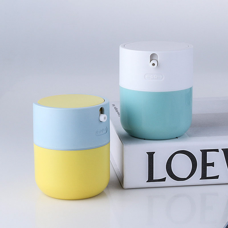 Próca Aeir Cosmaideacha 30ml 50ml le Caidéal Plaisteacha PP le haghaidh Olaí Riachtanacha Lotion Séiream Uachtar Súl