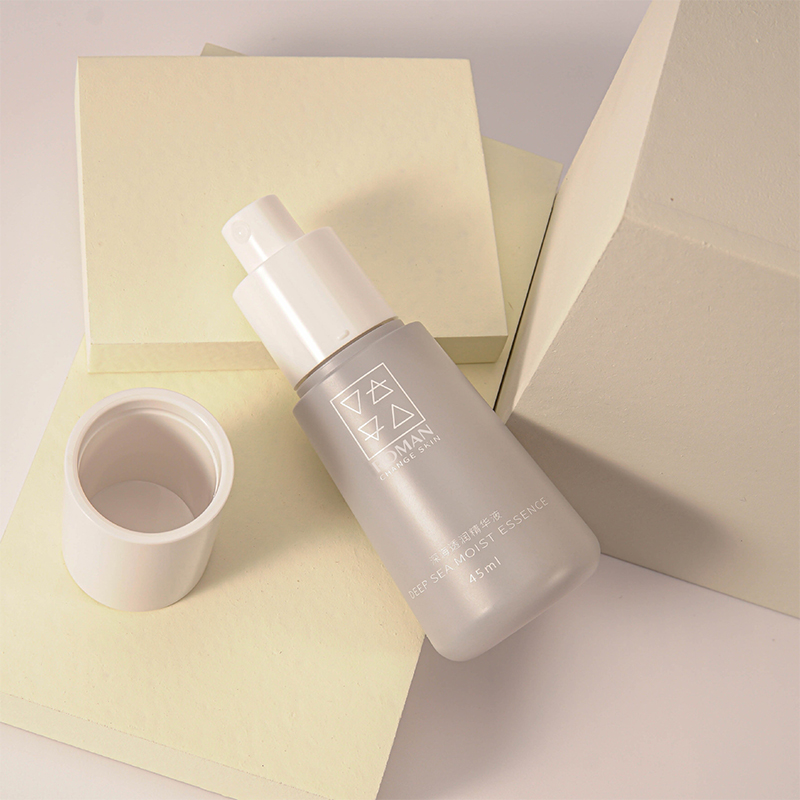 Folamh 1oz 5ml 10ml 15ml 30ml 50ml Cón Tiubh Buidéal Dropper Séiream Plaisteach Frosted Dathúil le haghaidh Cúram Craicinn Folamh 1oz 5ml 10ml 15ml 30ml 50ml Cón Tiubh Buidéal Dropper Séiream Plaisteach Frosted Dathúil le haghaidh Cúram Craicinn