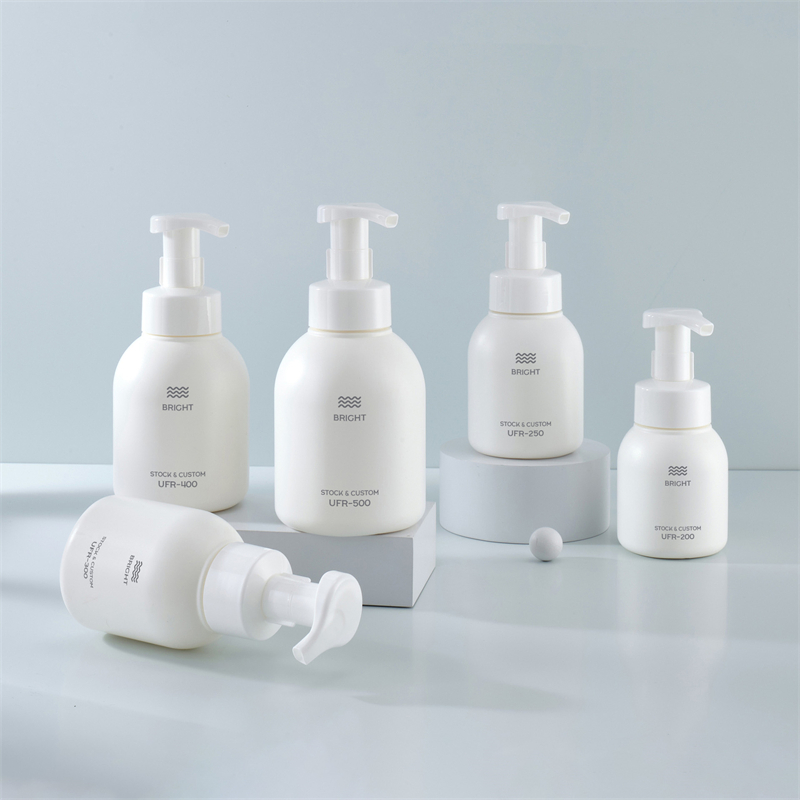 200ml 300ml 400ml Eyelash Glanadh Foam Glantóir Eyelash Vegan Lash Shampoo Buidéil Orgánach Lash Shampoo le haghaidh Eisínteachtaí Lashes Seampú Folctha