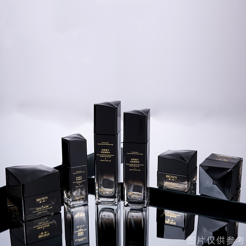 Jar Uachtar Gloine Uathúil Cearnóg Le Dearadh Lid Ardaithe Le haghaidh Pacáistiú Cosmaideacha Jar Uachtar Gloine Uathúil Cearnóg Le Dearadh Lid Ardaithe Le haghaidh Pacáistiú Cosmaideacha