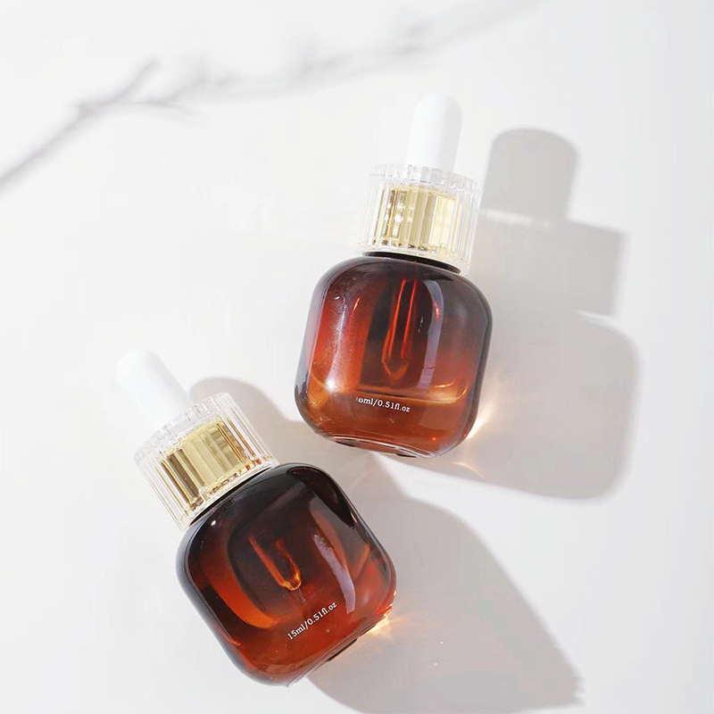 Cad iad na Cineálacha Éagsúla Buidéil Cosmaideacha Gloine agus Conas a Roghnaíonn tú an Ceann Ceart do Do Tháirge?